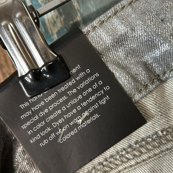 SIWY Los Angeles Hanna the singer not the song metallic jeans - Picture 6 of 16